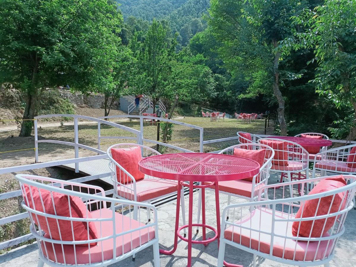 Aaroham Resort, Shimla Zewnętrze zdjęcie