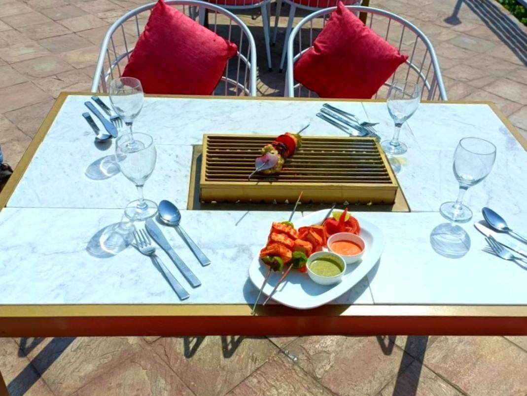 Aaroham Resort, Shimla Zewnętrze zdjęcie