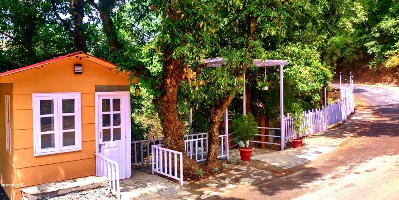 Aaroham Resort, Shimla Zewnętrze zdjęcie
